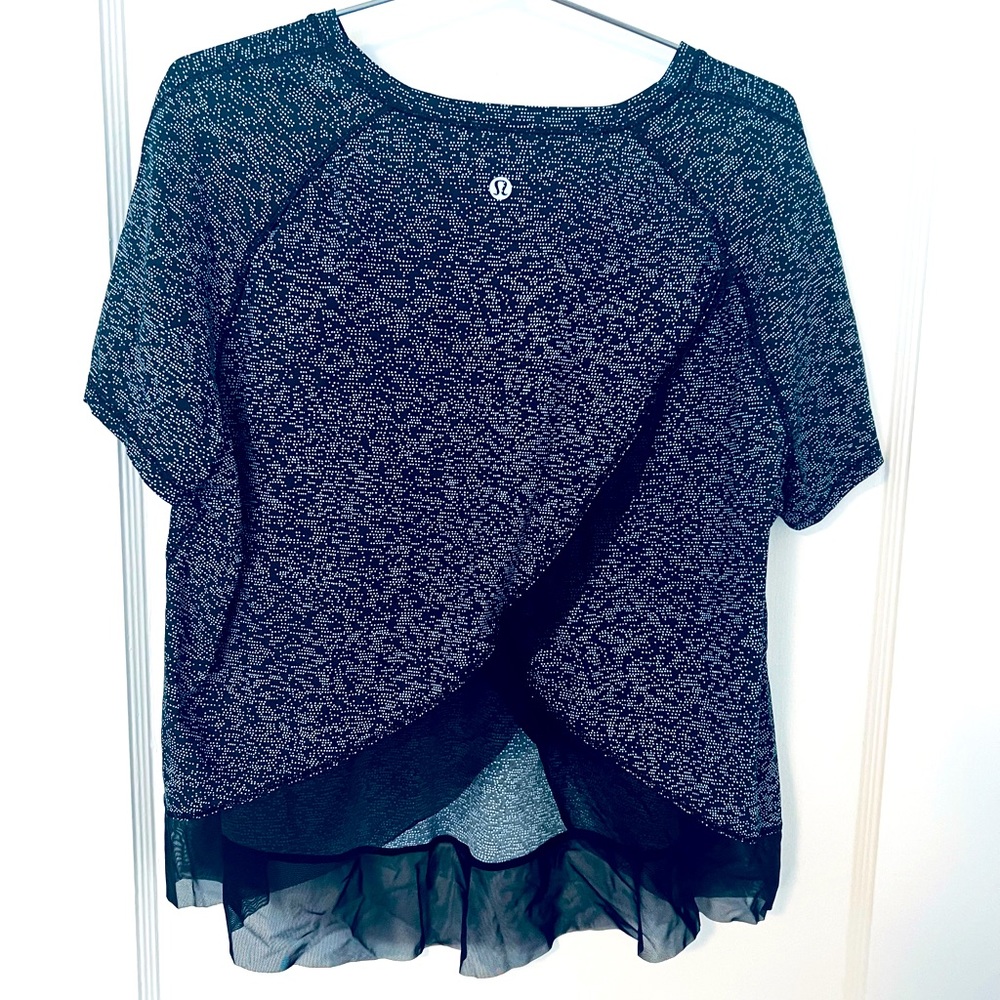 lululemon athletica Black and Gray Tunic Top
